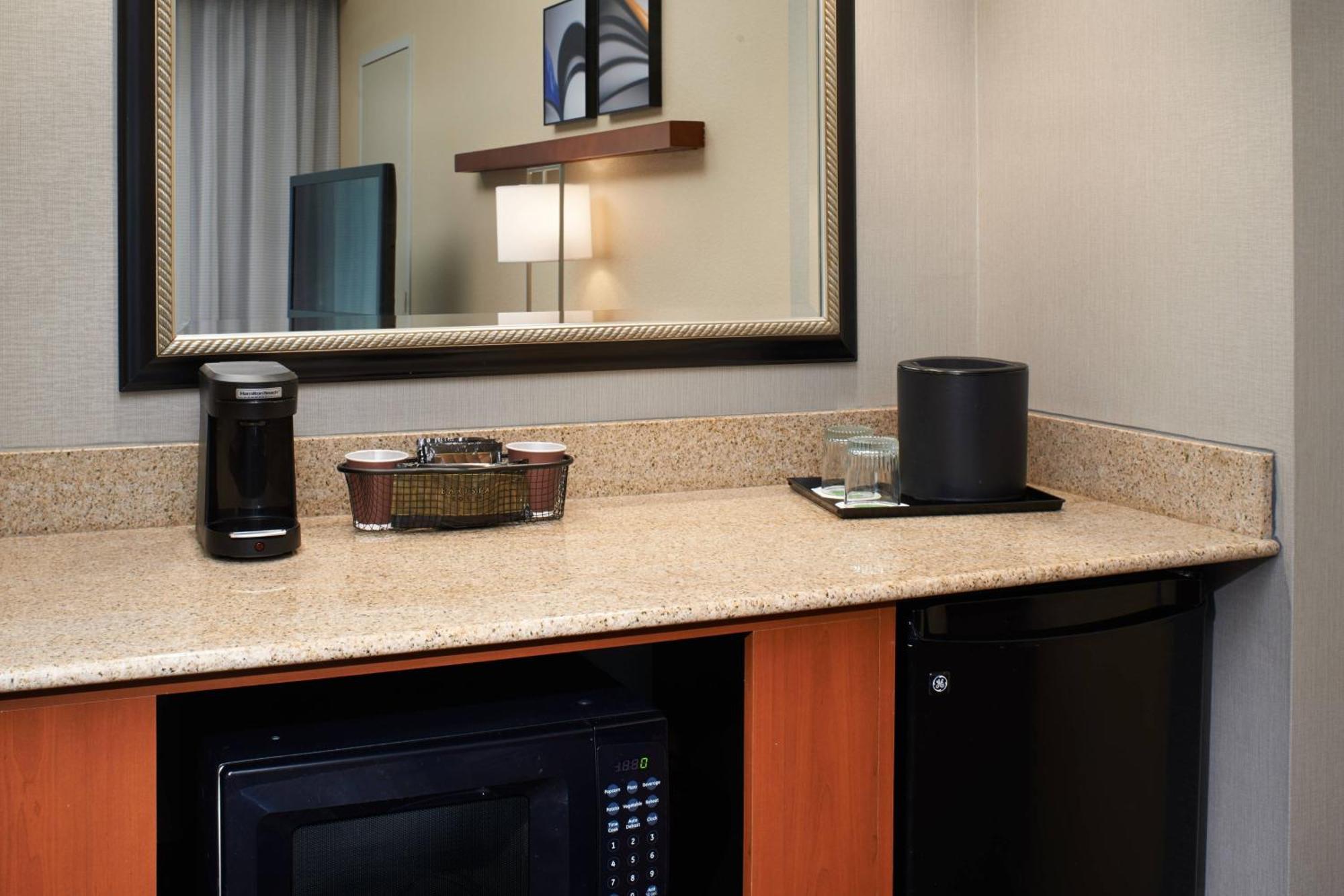 מלון Courtyard By Marriott Lexington North מראה חיצוני תמונה